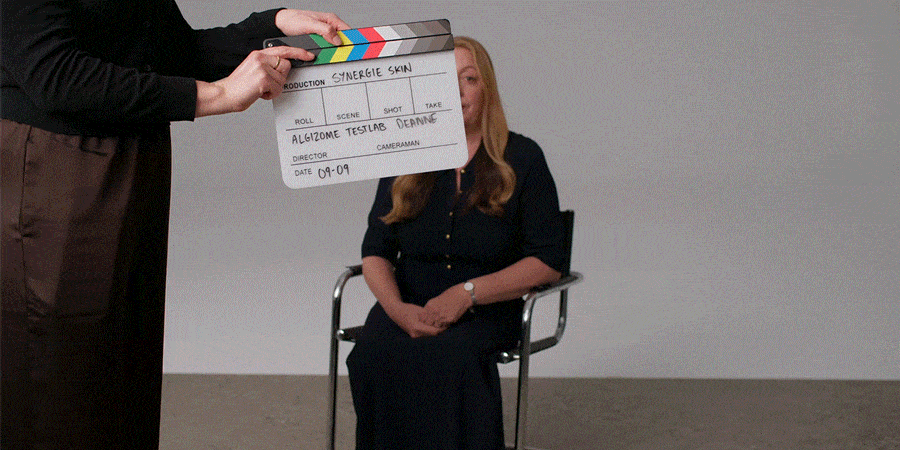 Deanne's Review Gif