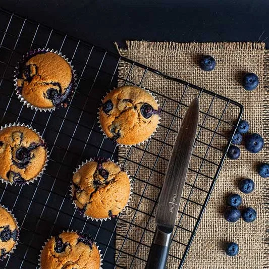 ThermoPro blog How to Choose a Digital Thermometer for Baking?