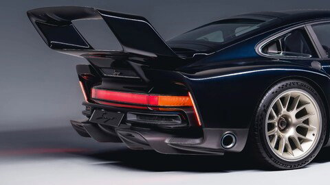 This Wild Winged Porsche Marks the First of Singer's Most Extreme 911 Yet