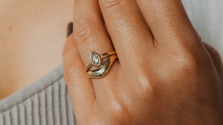 Sabine Pear Engagement Ring