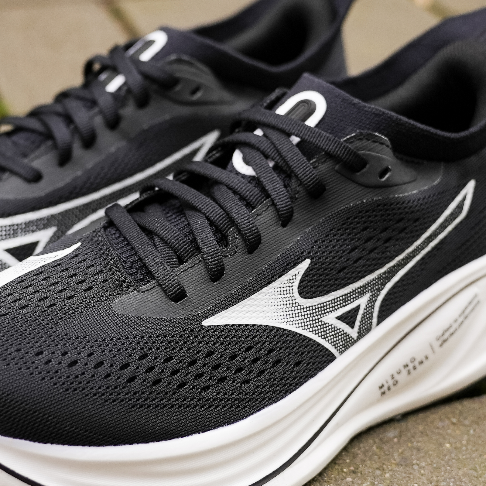 Mizuno Neo Zen 2