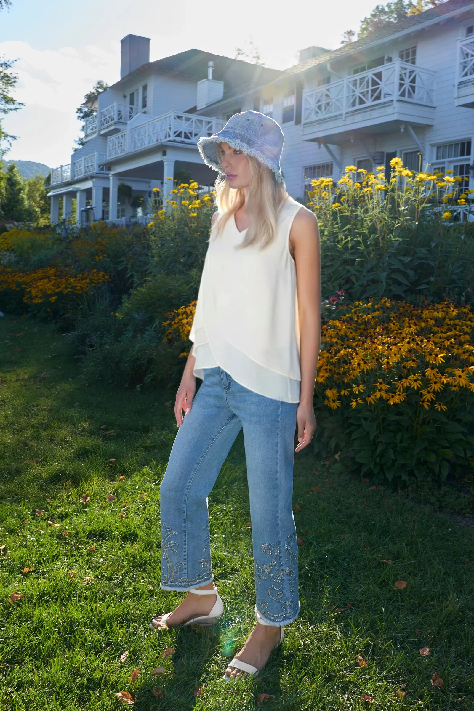 Image of Frank Lyman Jeans 261621