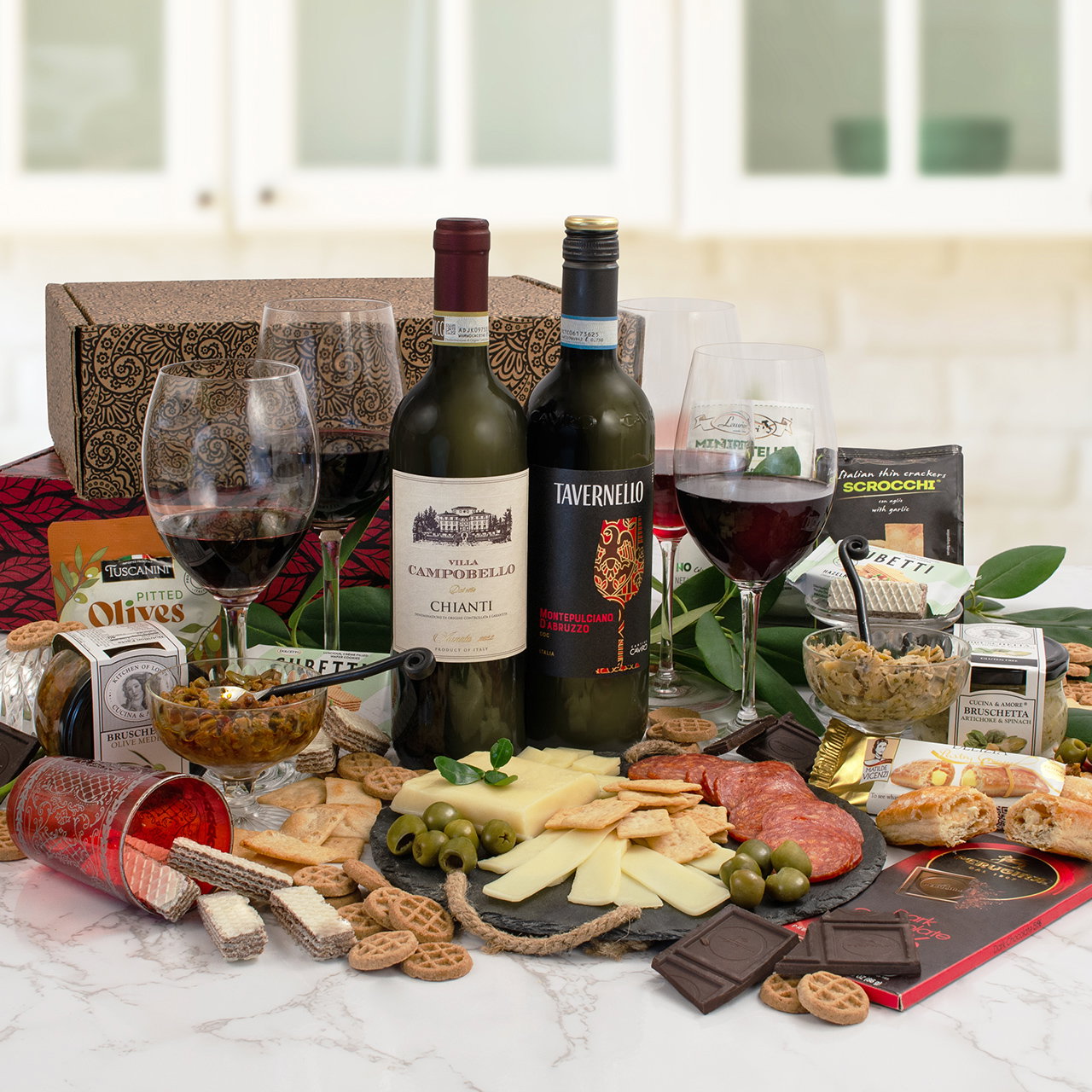 Image of Taste of the Old Country Italian Wines & Antipasto Gift Box Bundle