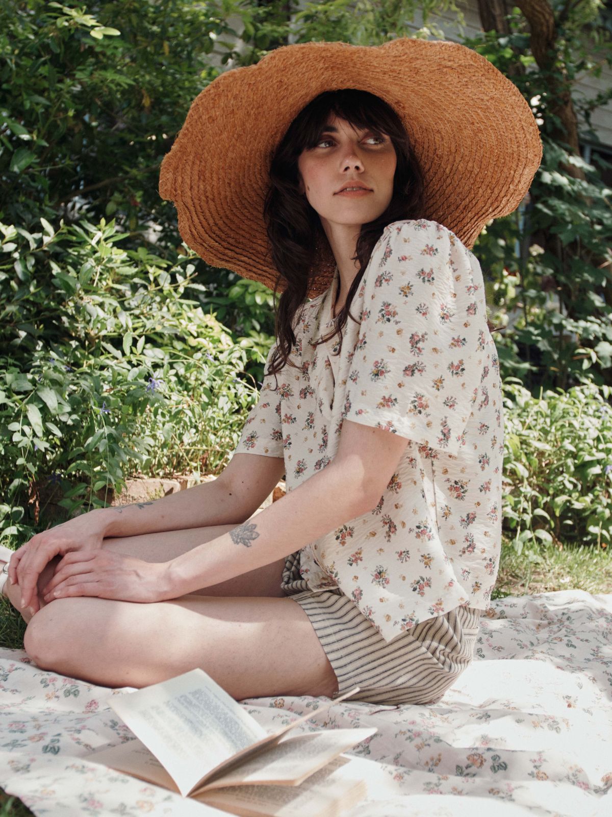 Debora Floral Shirt - Ecru EMILE & IDA  Regular price£139.00