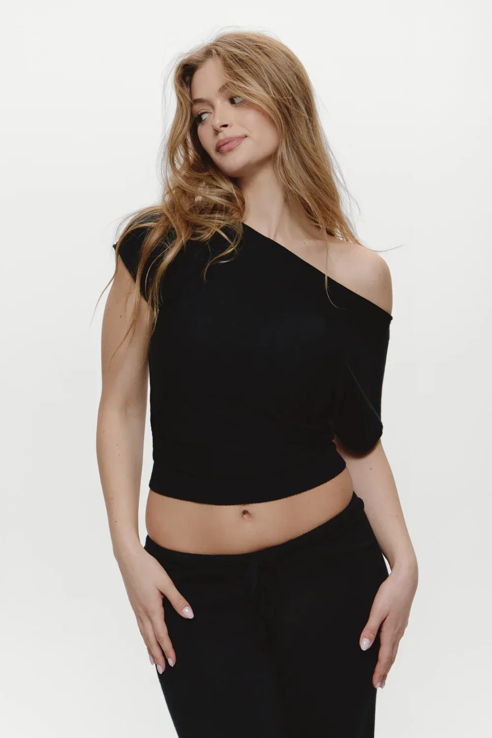 Image of Montecito Boat Neck Knit Shirt - Black