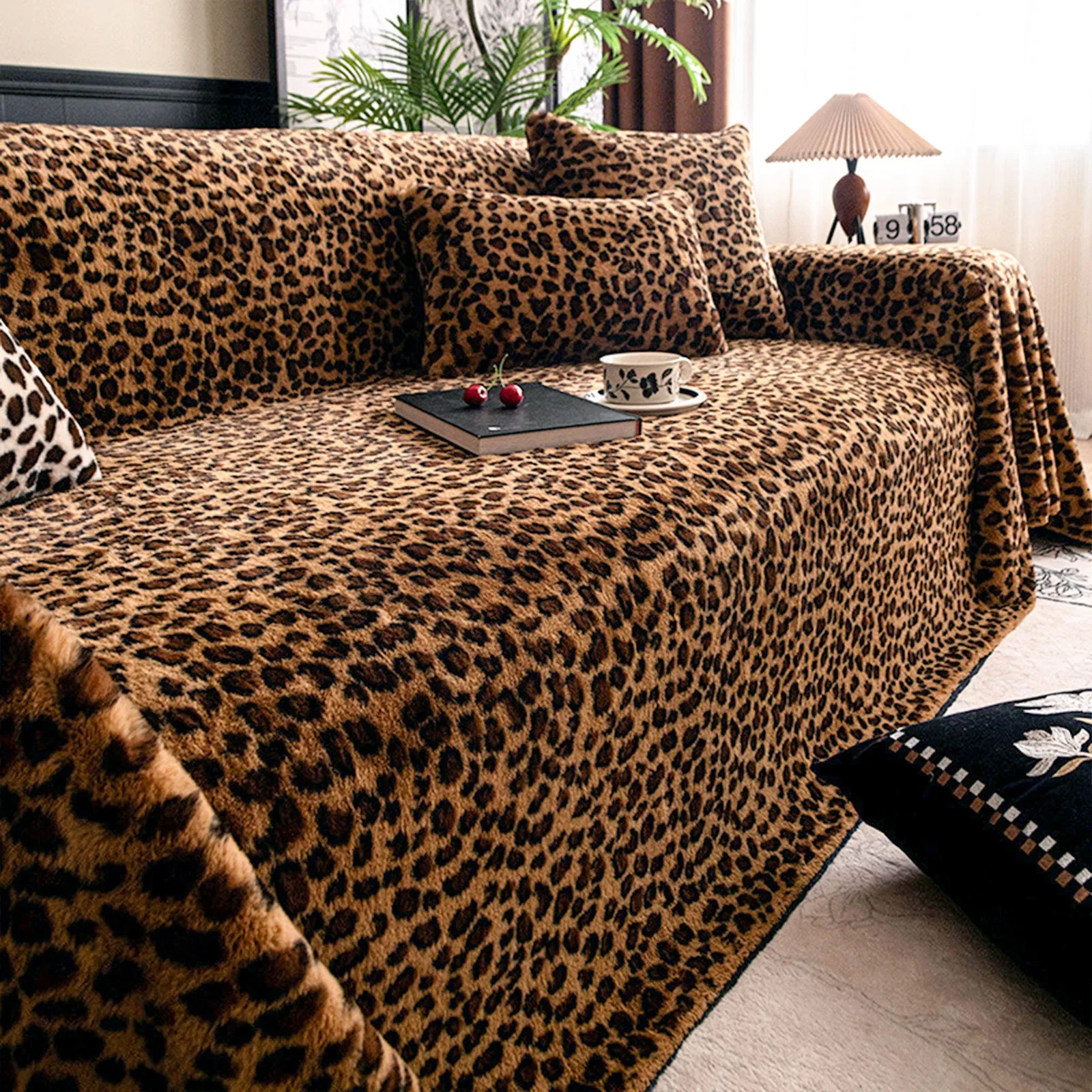  Glamour Leopard Scratch-Resistant Luxe Sofa/Couch Cover