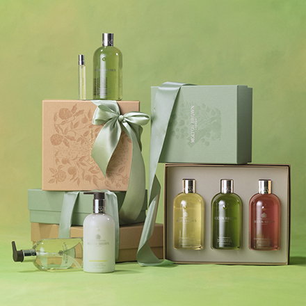 Gifts and Gift Boxes