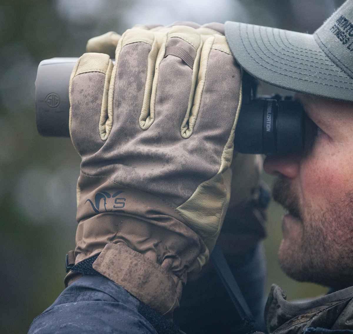 New Arrivals: Grid Gloves And More