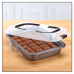 Cake Pan with Lid and Handle by Chef's Pride™