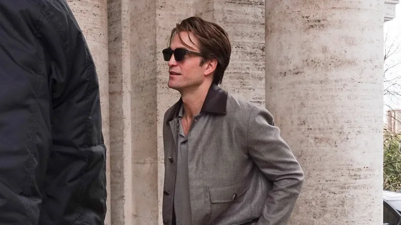 Rome, ITALY Zendaya and Robert Pattinson who are both starring in their new film 'The Drama' are spotted together out in Rome, Italy.Pictured: Robert PattinsonBACKGRID USA 27 MARCH 2026 BYLINE MUST READ: COBRA TEAM / BACKGRIDUSA: +1 310 798 9111 / usasales@backgrid.comUK: +44 208 344 2007 / uksales@backgrid.comUK Clients - Pictures Containing ChildrenPlease Pixelate Face Prior To Publication