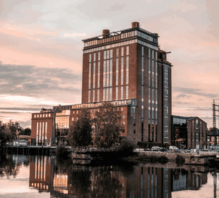 The Steam Hotel