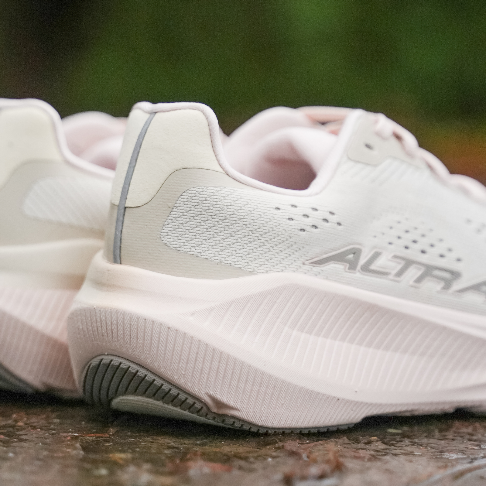 Altra Experience Flow ST