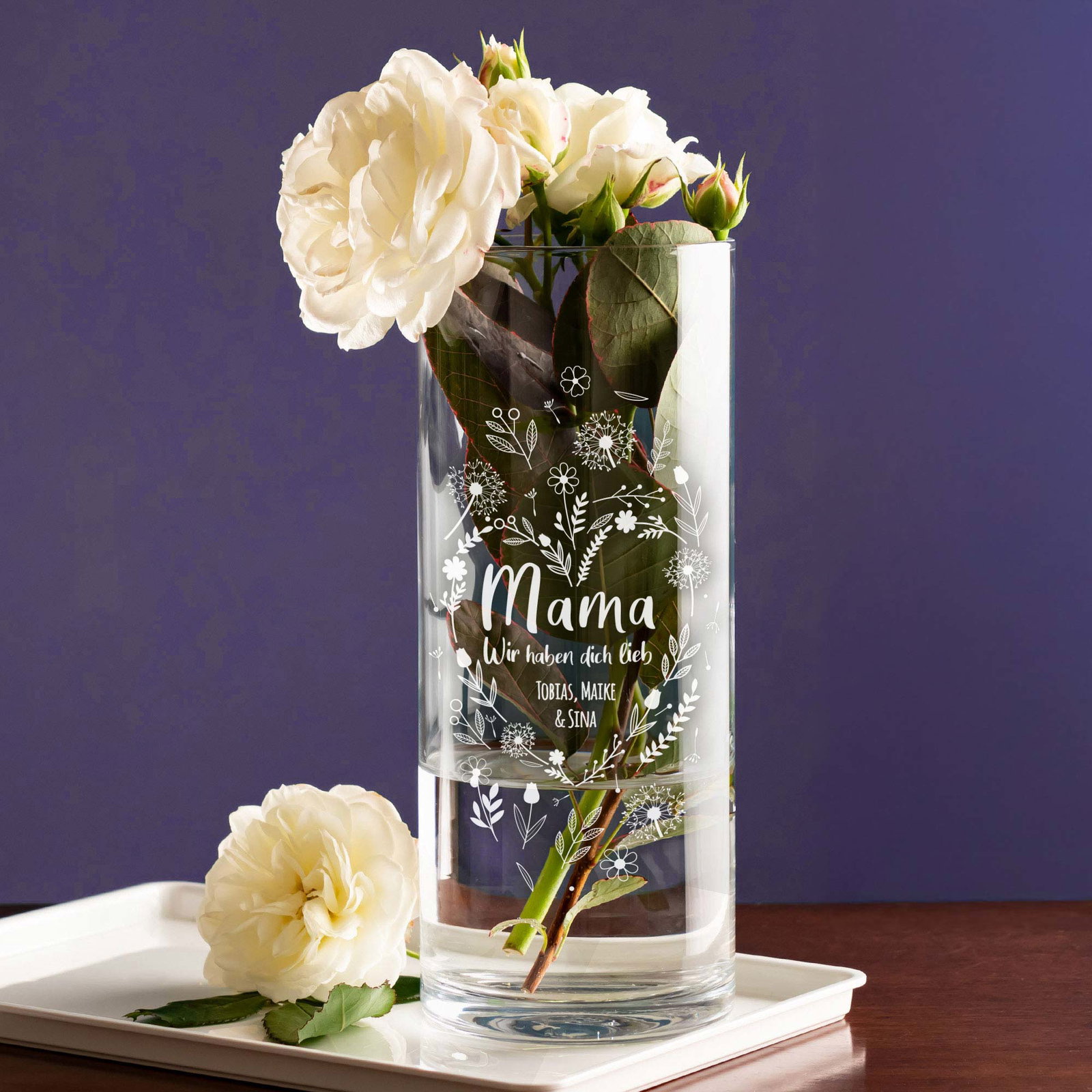 Image of Runde Vase mit Blumenherz Gravur für Mama
