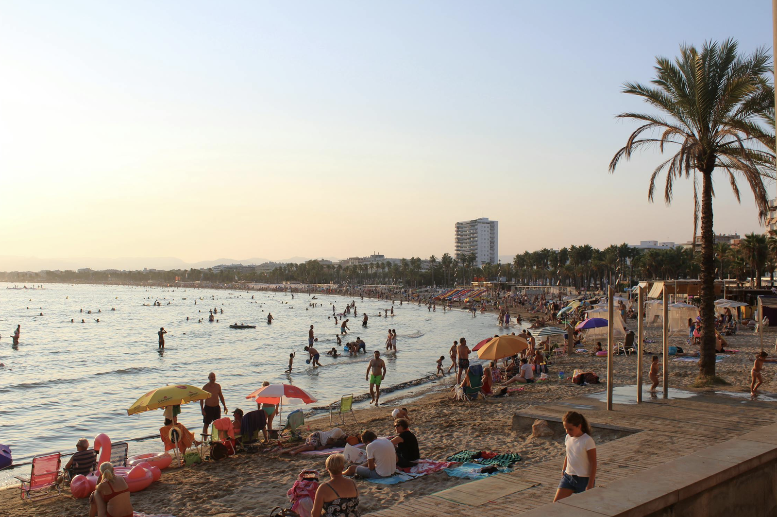 Salou: Hotel 4* con Media Pensión y animación por 39 euros pp