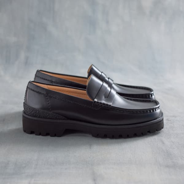 Image of the Yukoner Penny in Black Leather