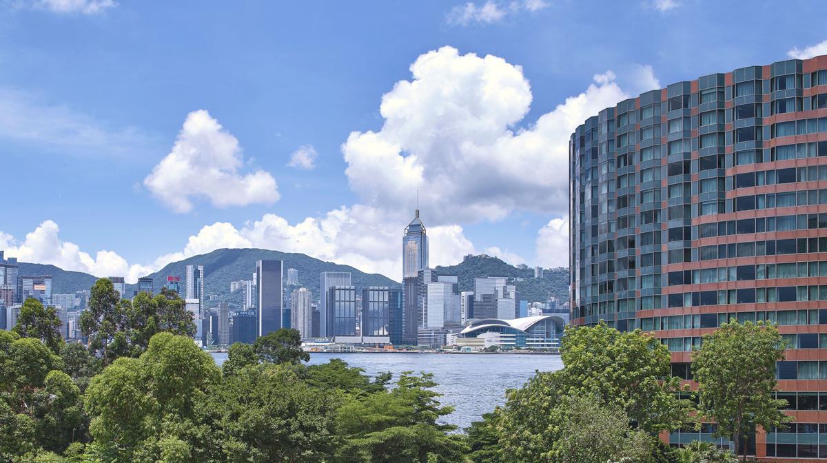 Hong Kong Harbourfront Luxury with Club Lounge Access, Daily Breakfast & Two-Hour Free-Flow Cocktails