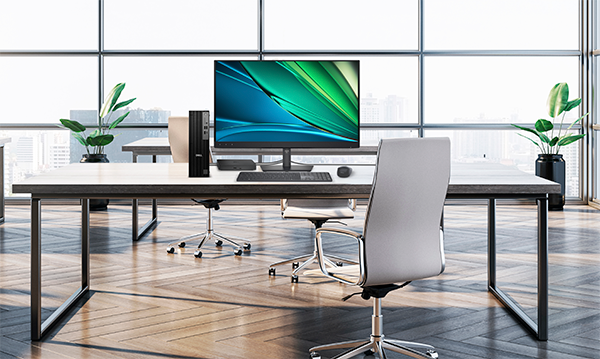 Un écran sur un bureau dans un bureau moderne
