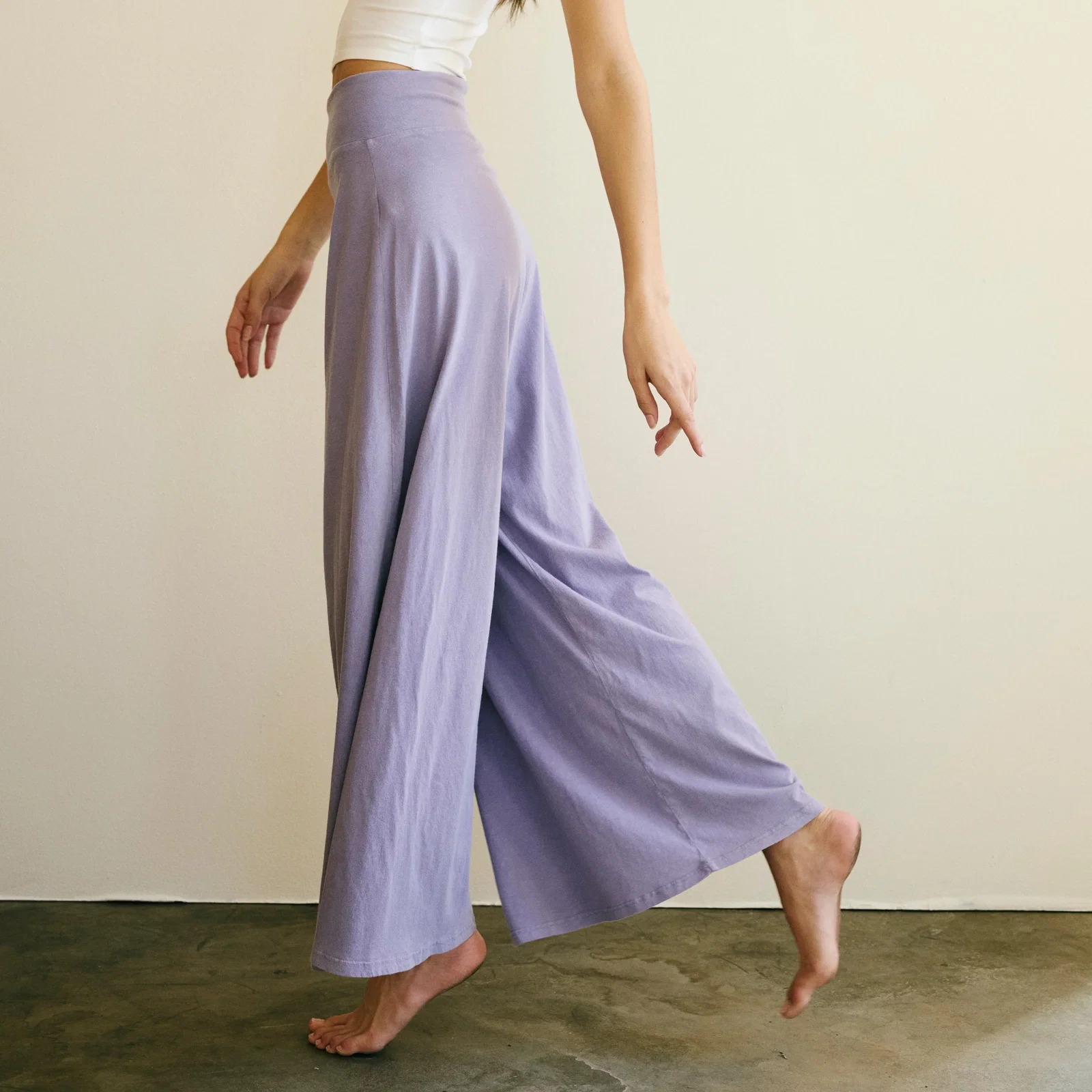 Image of High-Waist Relaxed Wide-Leg Pant