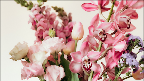 FRESH FLORALS