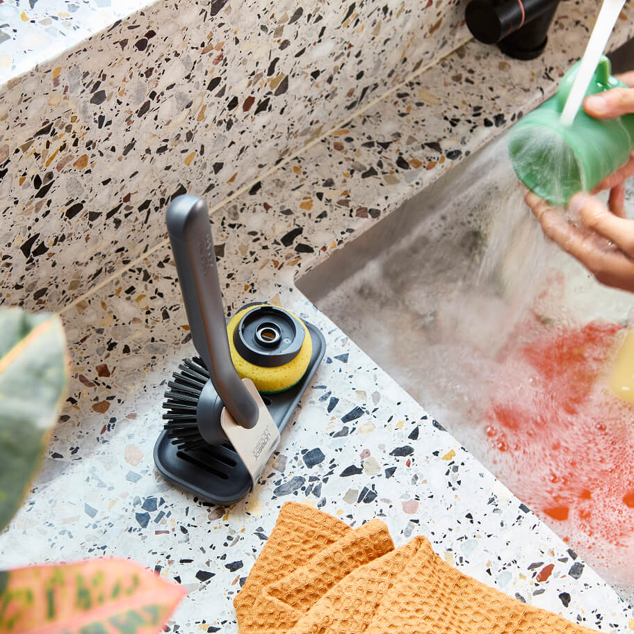 SinkTech™ Washing Up Brush & Sponge Set with Steel Stand