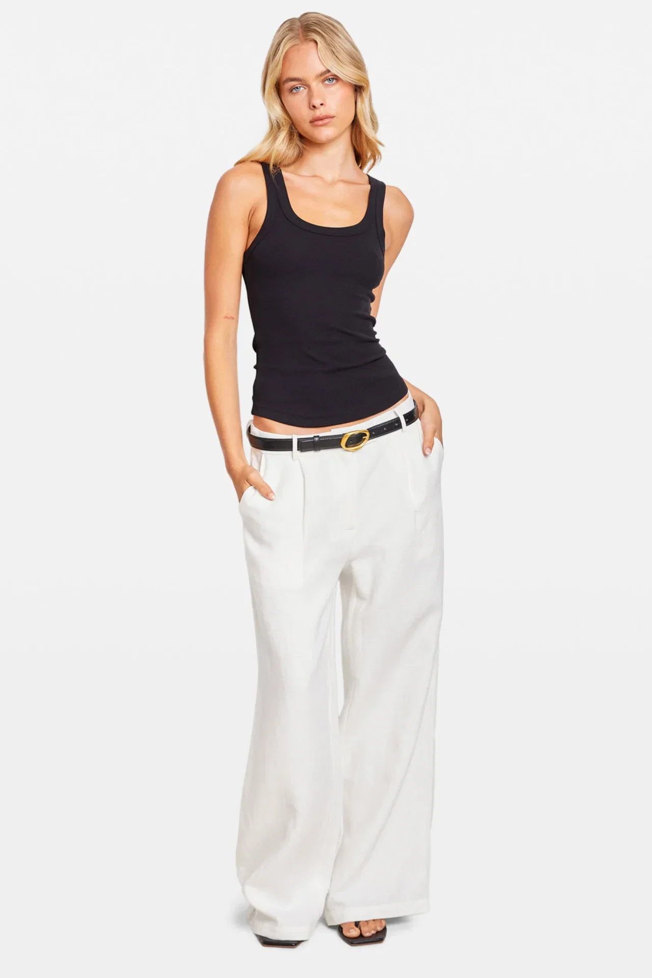 Image of Scoop Tank Black