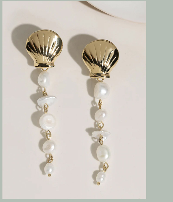 Shell Pearl Earrings