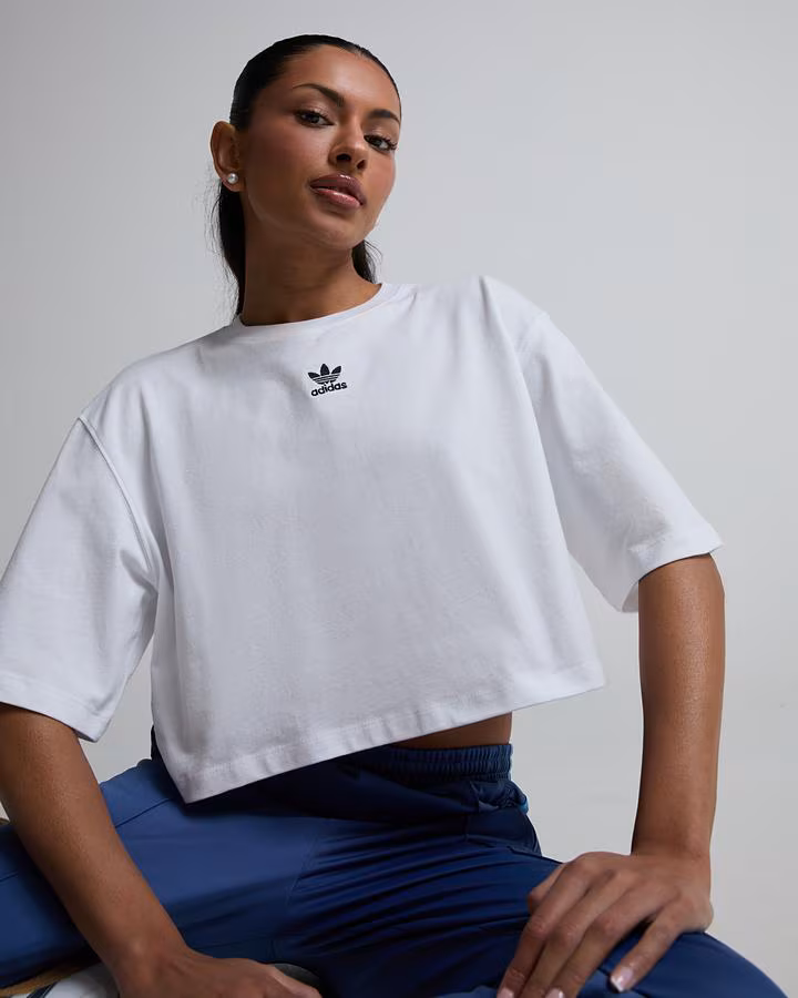 adidas Originals Womens Essentials Crop T-Shirt