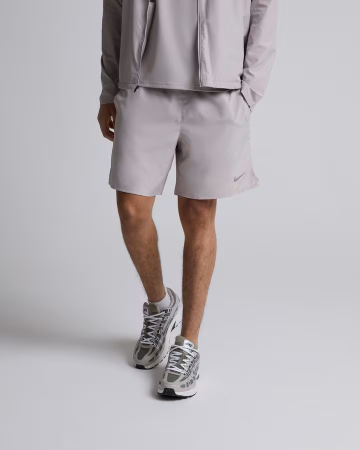 Nike Run Challenger 7 Inch Unlined Short