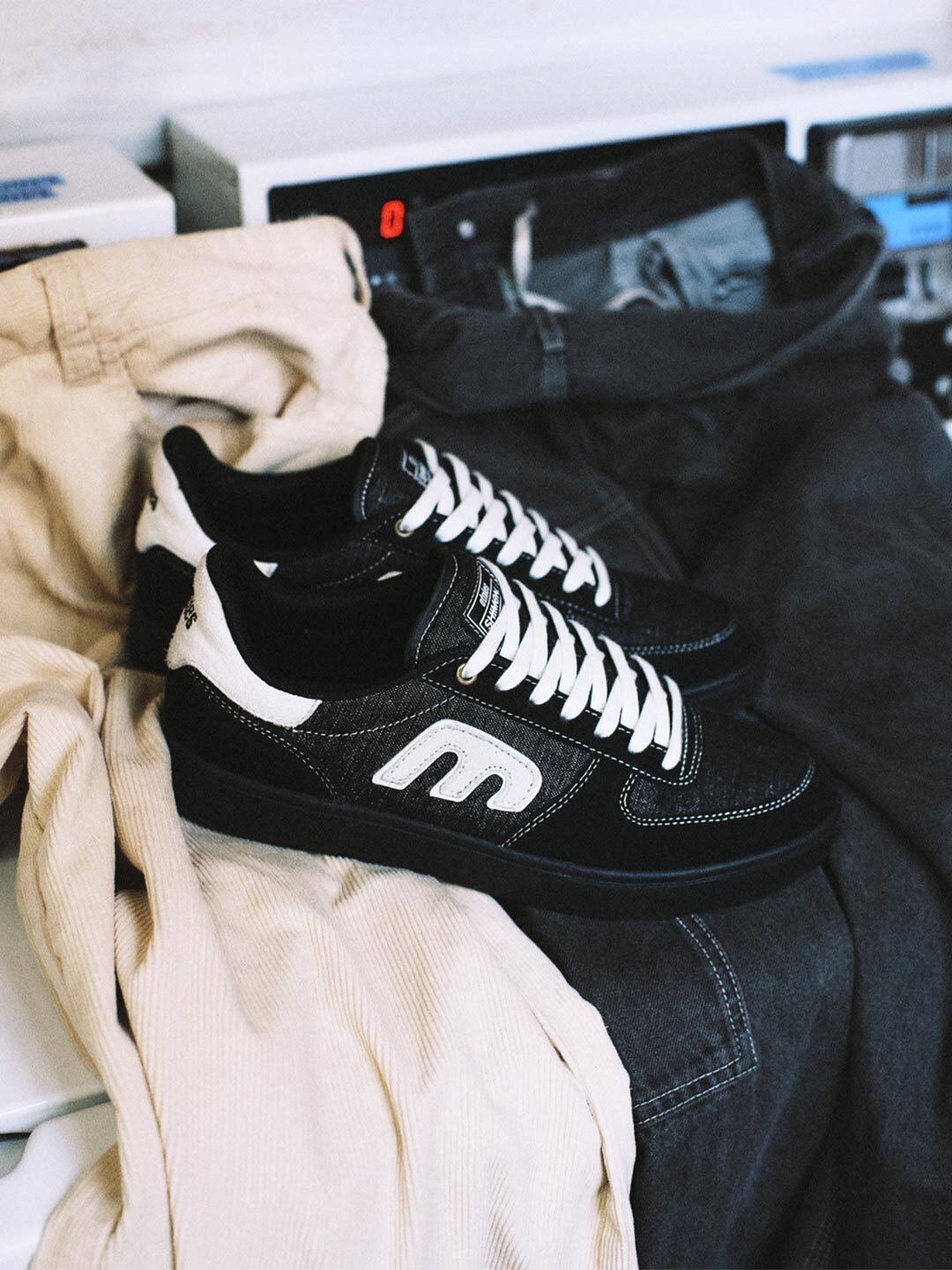 Etnies x Shimon Emerson skate shoe