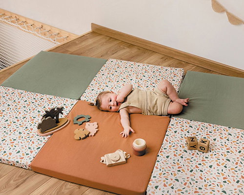 Tapis de motricité Terrazzo XL de Candide