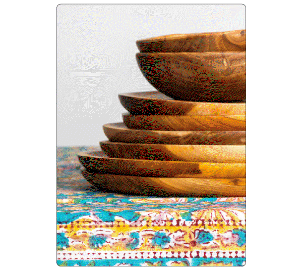HAND-CARVED TEAK TABLEWARE