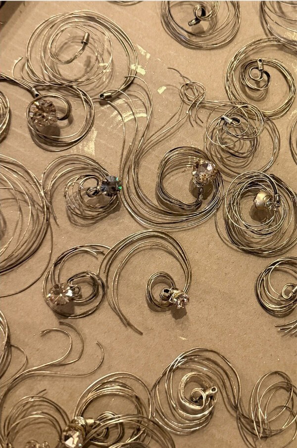 Rihanna custom metal pin curls