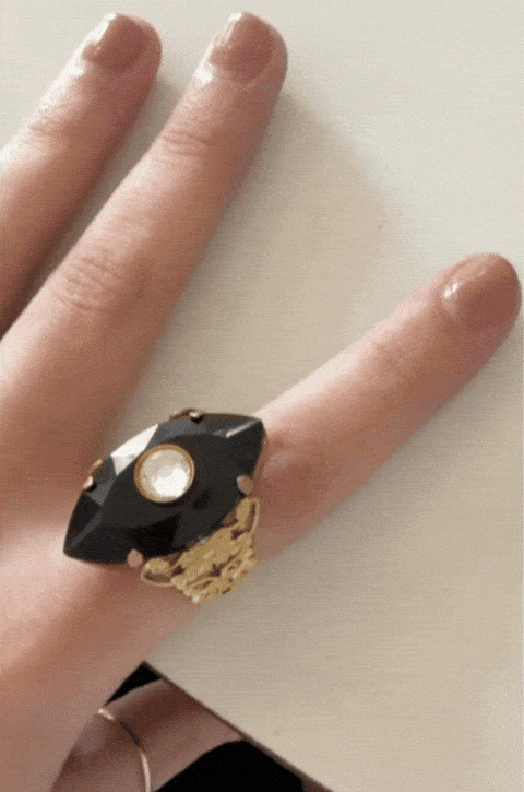 Lena Dunham custom ring