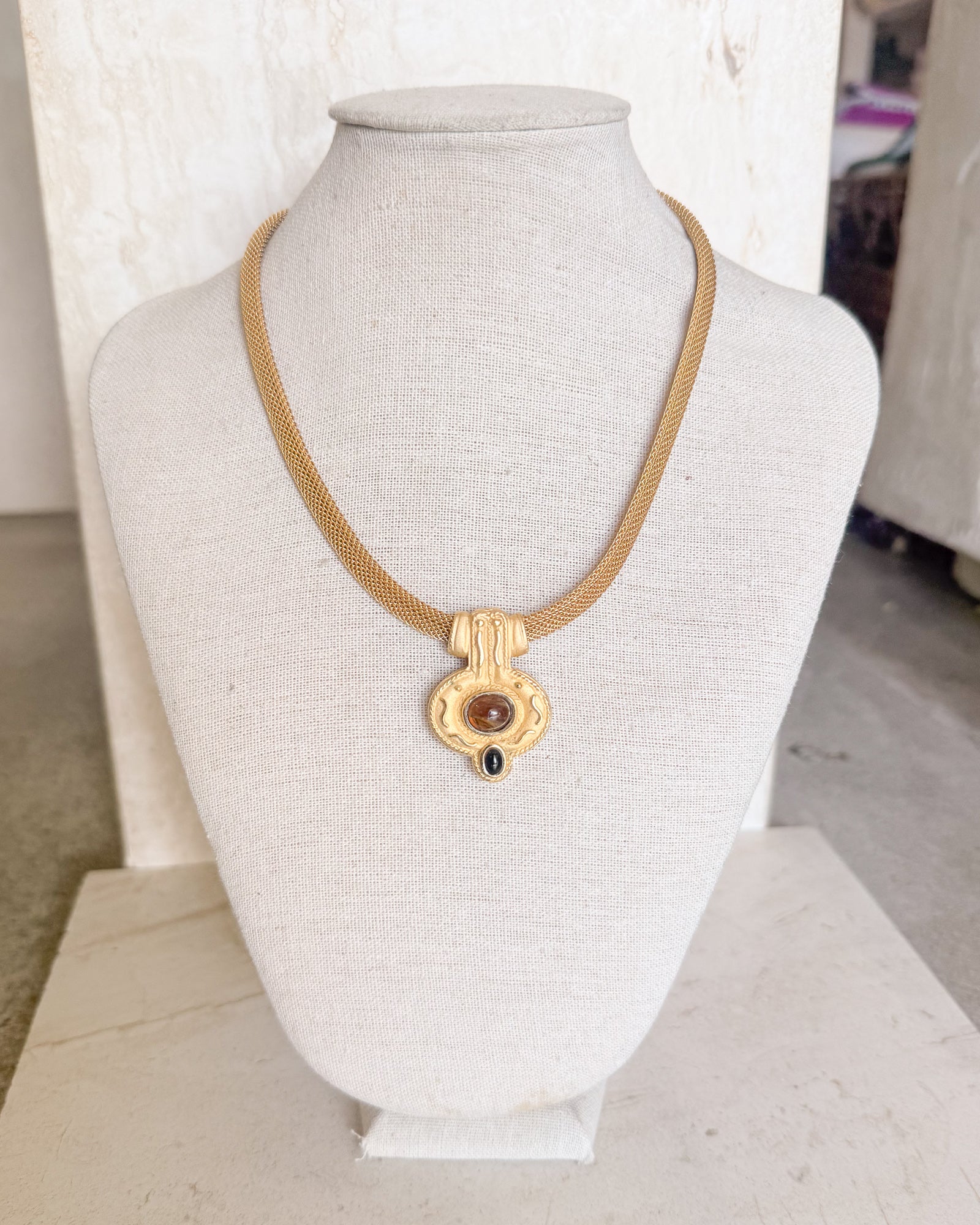 Image of Vintage Couture Gold tone Mesh Chain Pendant