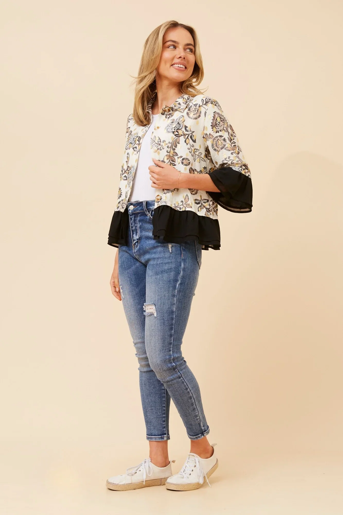 Image of KENSLEY FLORAL PRINT FRILL JACKET