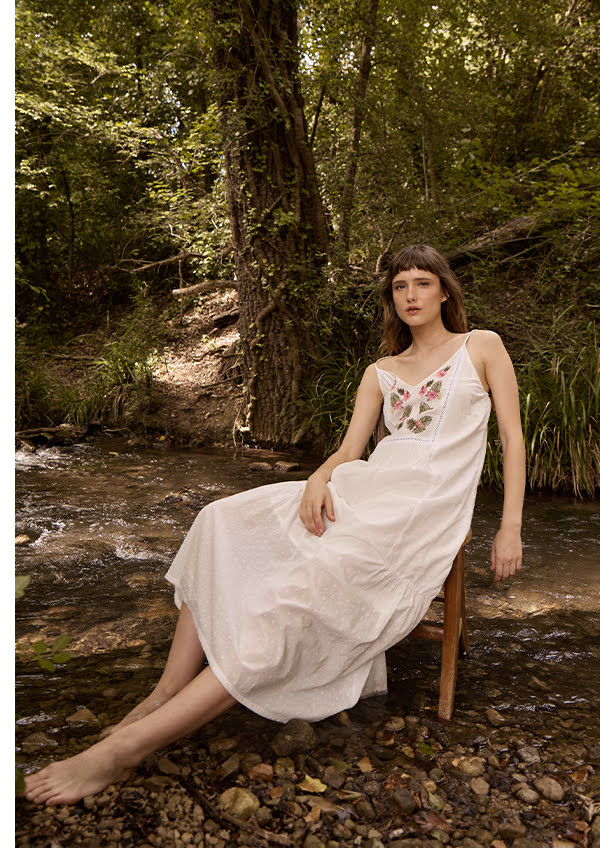 Long cotton dress, embroidered