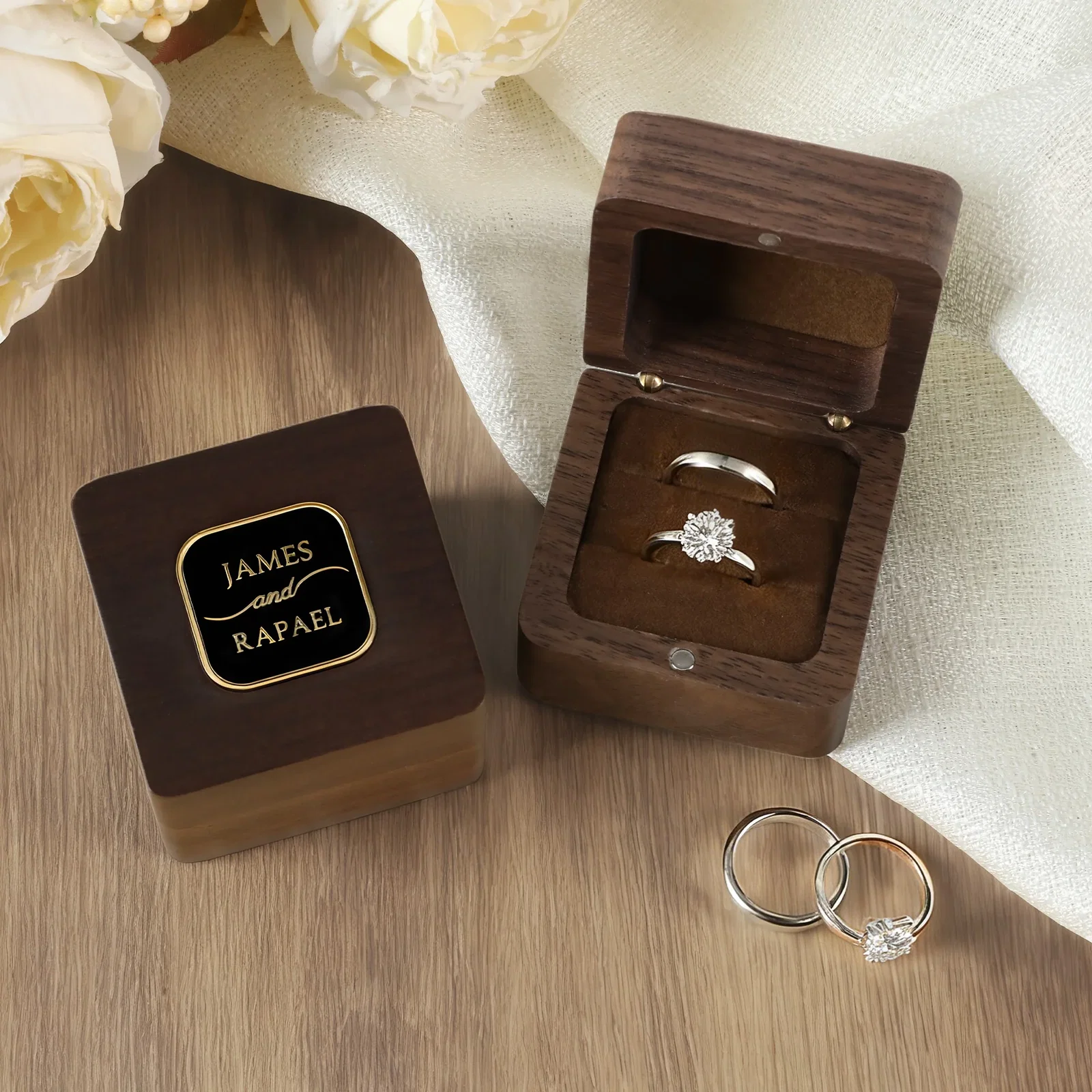 Plaque Design Ring Box