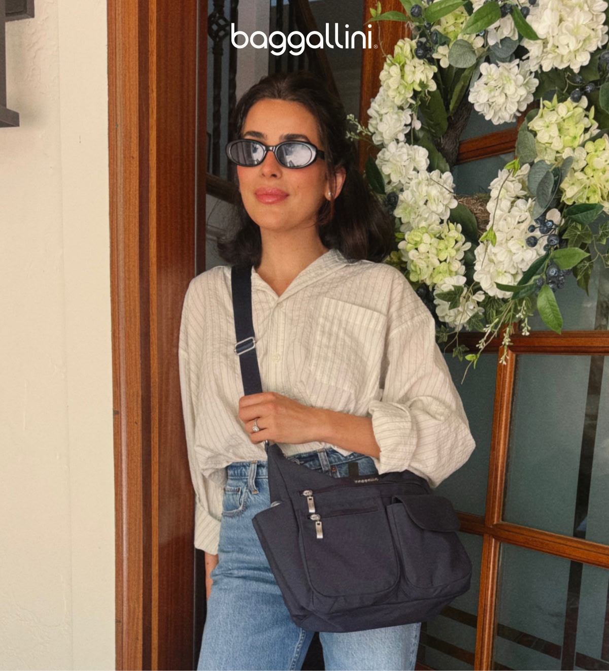 Baggallini | The Modern Everywhere Crossbody Bag >