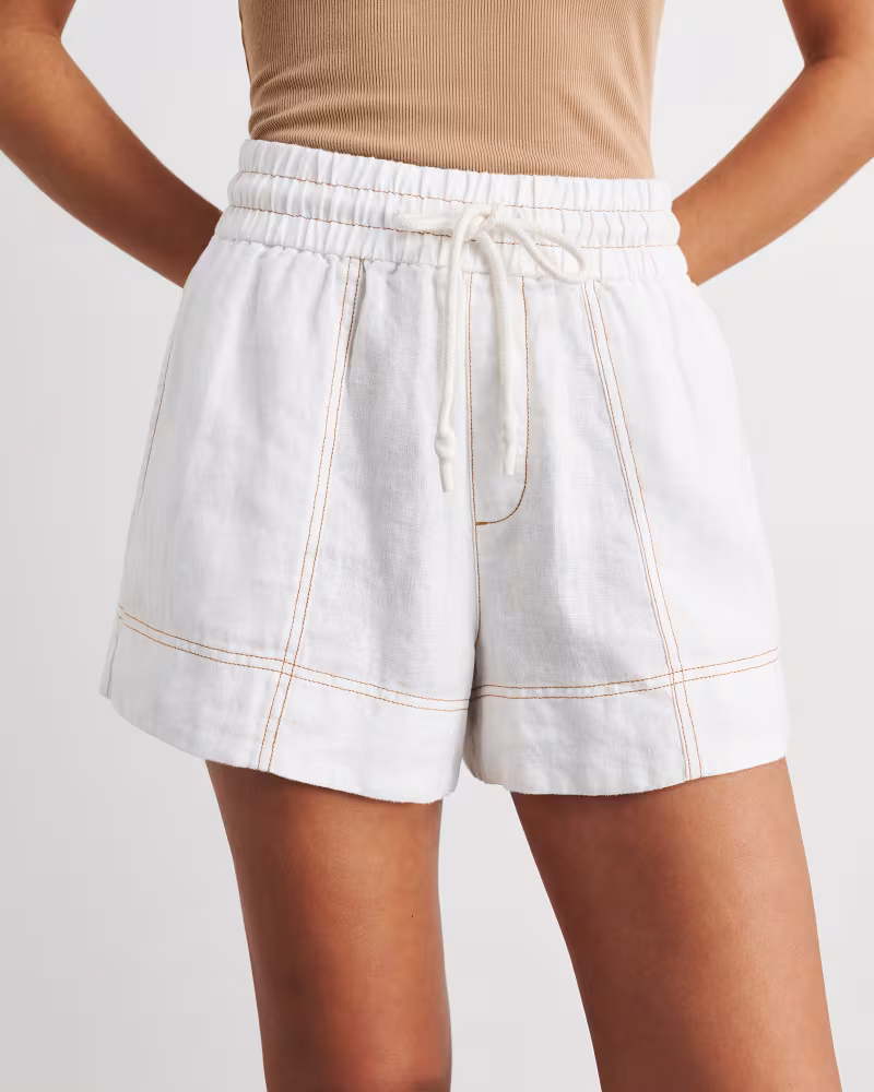 Image of Gigi Linen Pull On Short