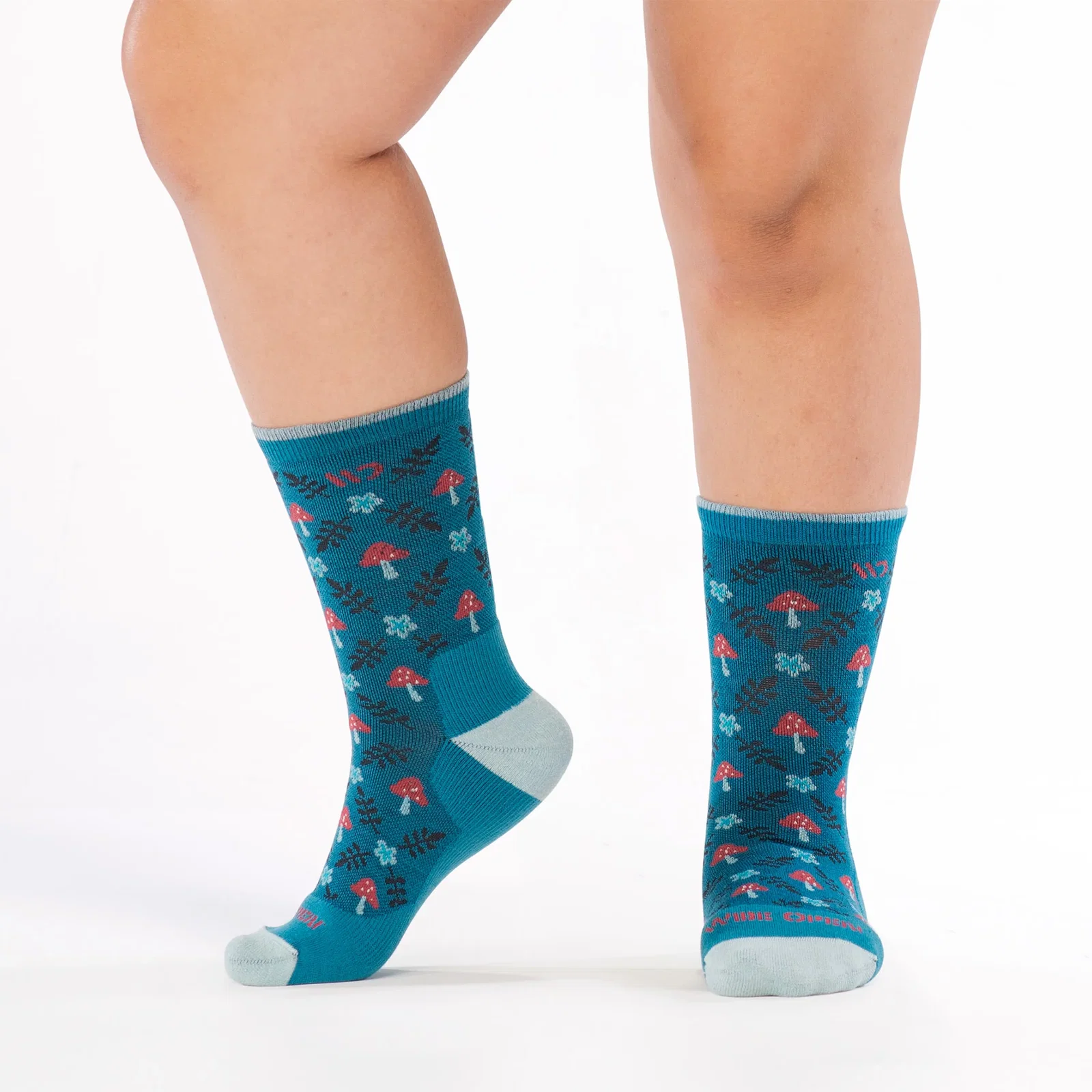Image of Women's Wildwood Cushioned Crew Socks