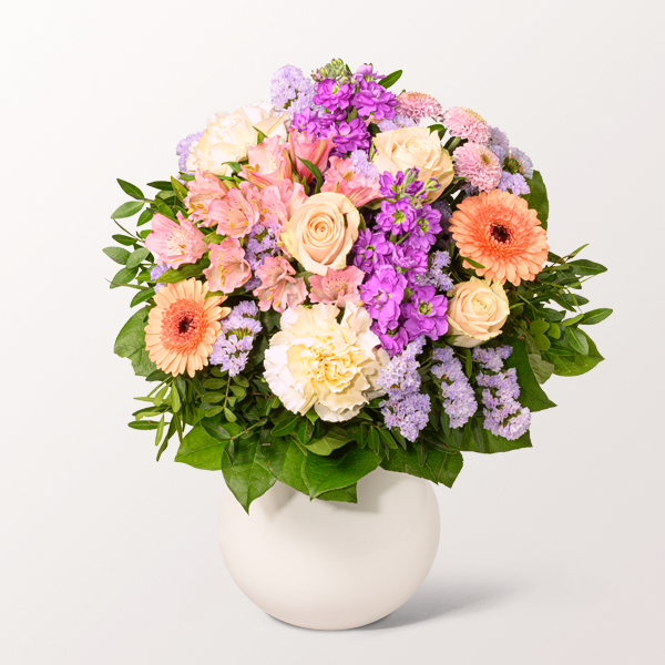Liebevoller Blumenstrauß Muttertagstraum mit 2 Gratis-Geschenken für 34,99 €