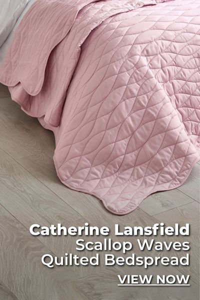 Catherine Lansfield Scallop Waves Quilted Bedspread