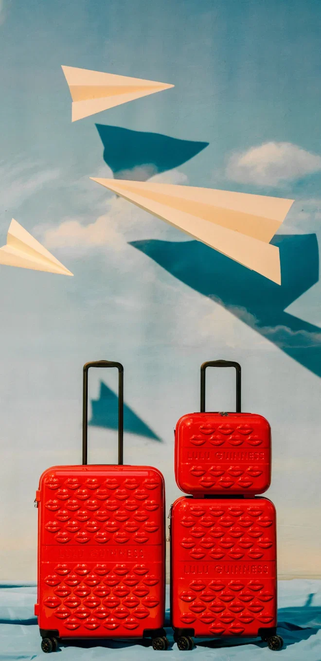 LULU RED LUGGAGE COLLECTION
