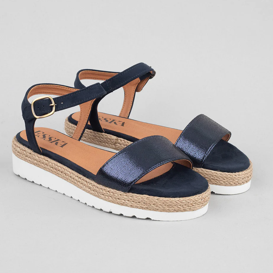 Uma Navy
