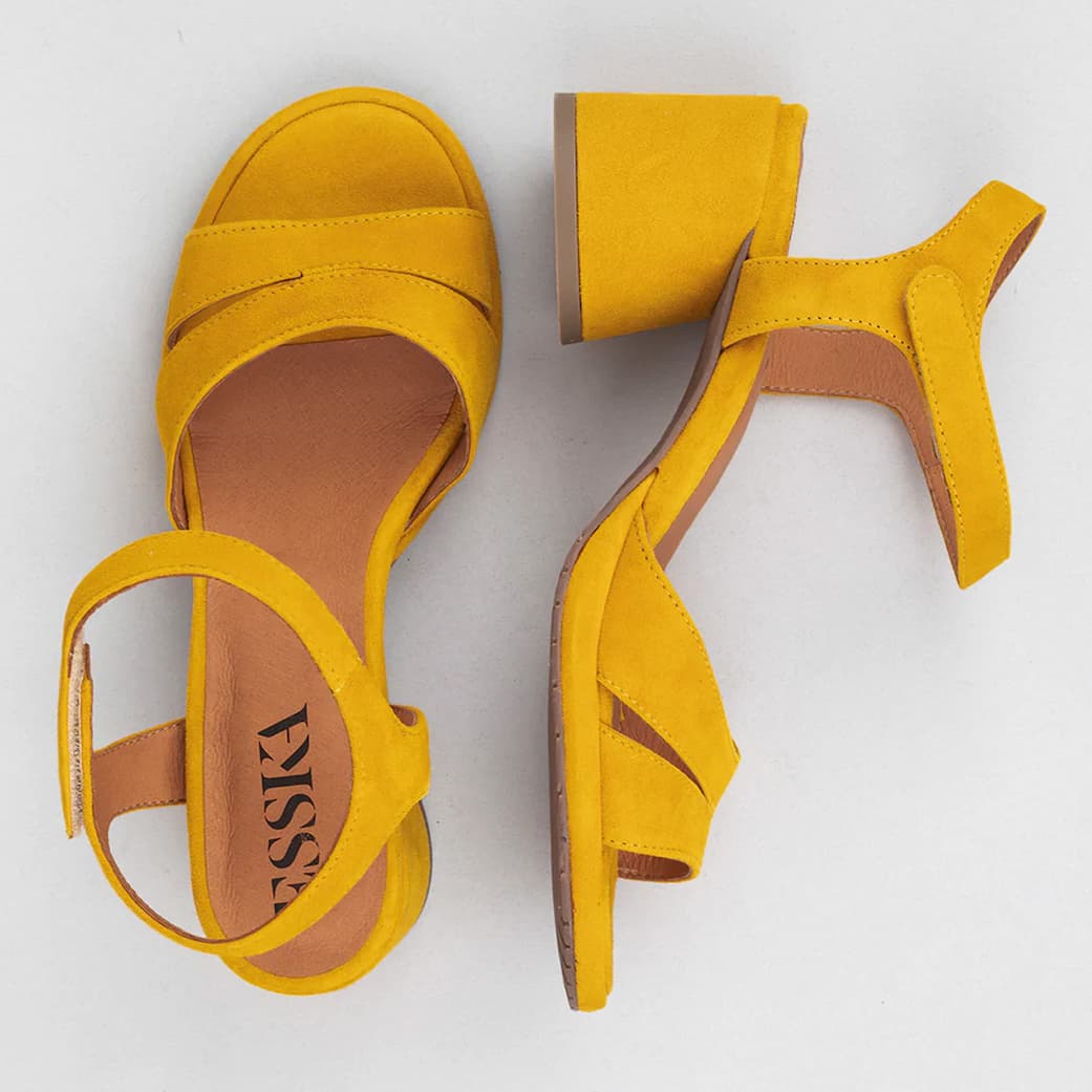 Olivia Mustard
