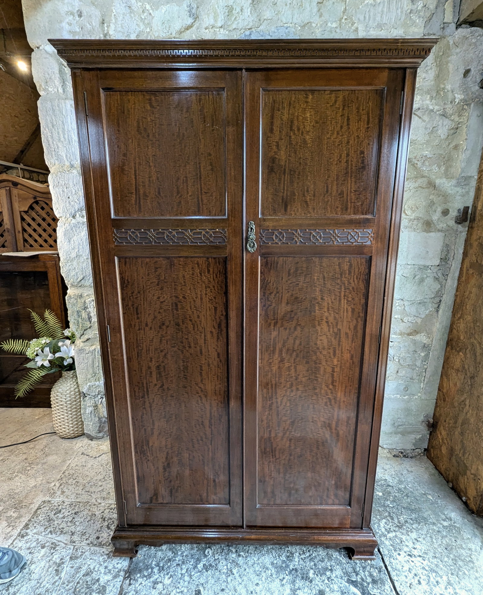 Georgian Style Mahogany Wardrobe By James Phillips & Sons