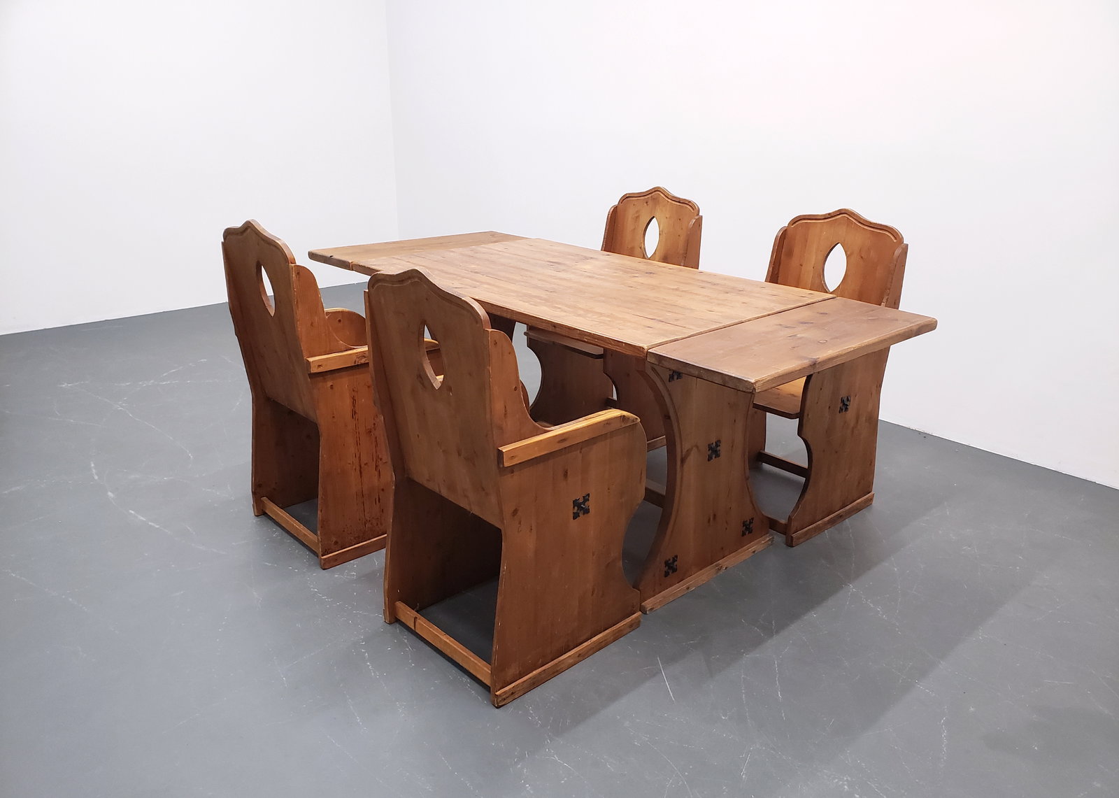 Swedish Brutalist Dining Set In Solid Pine – Table And Four Chairs, 1950s