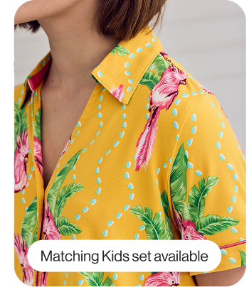 Parrot Wavy Stripe Print Short Pyjama Set