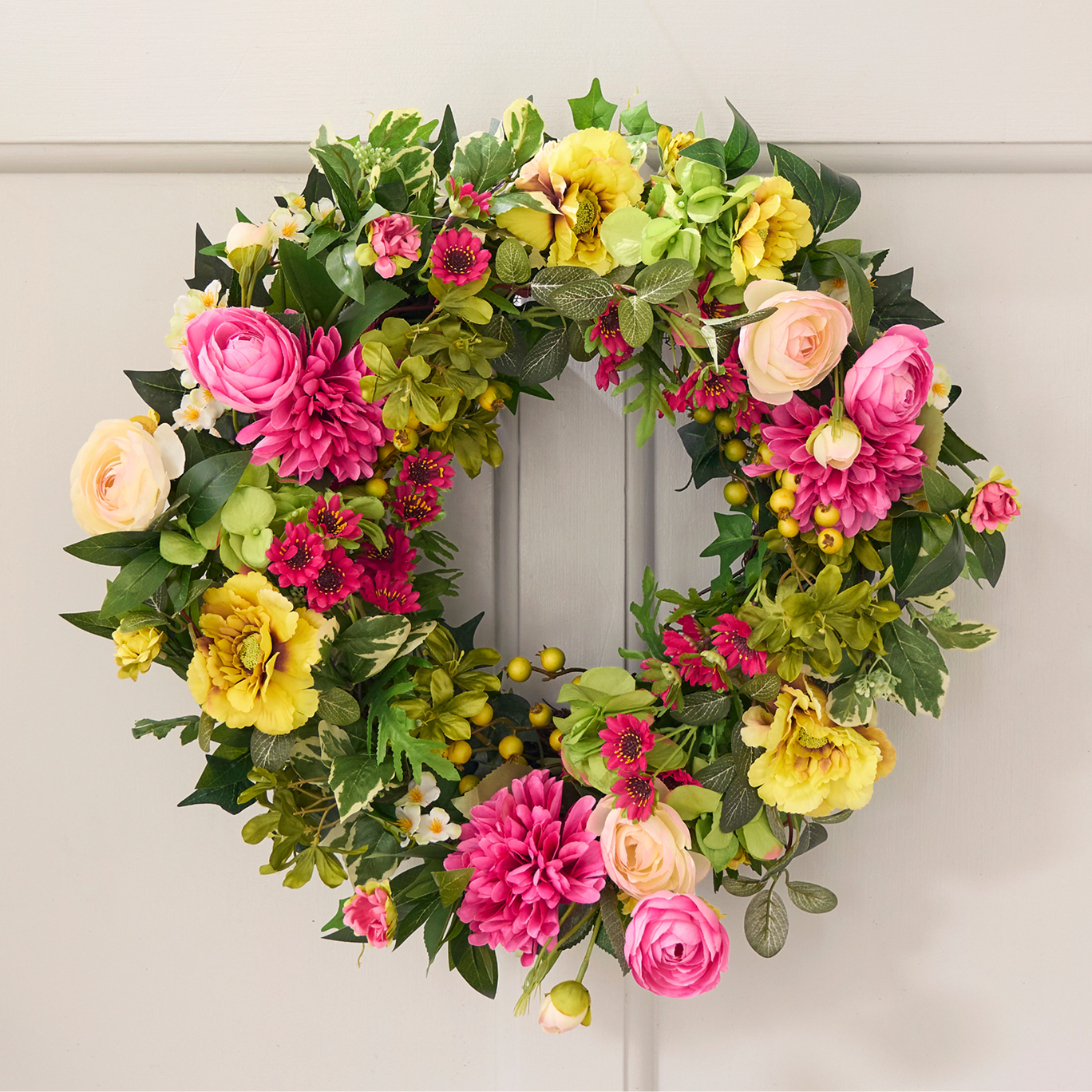 Outdoor Vivid Blooms Wreath