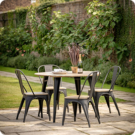 Chinwag Outdoor Round Dining Table